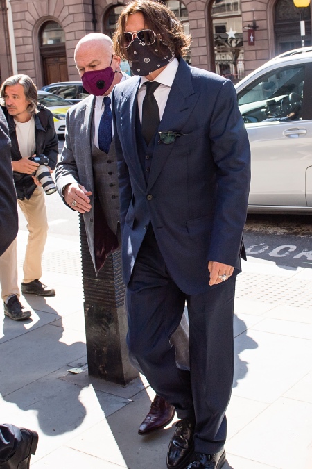 Начало конца: Эмбер Херд и Джонни Депп посетили первое заседание суда по делу о клевете Звезды,Звездные пары