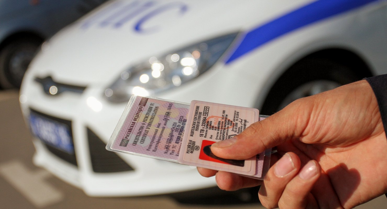 Замена водительского удостоверения — нужно ли сдавать экзамен в ГИБДД?