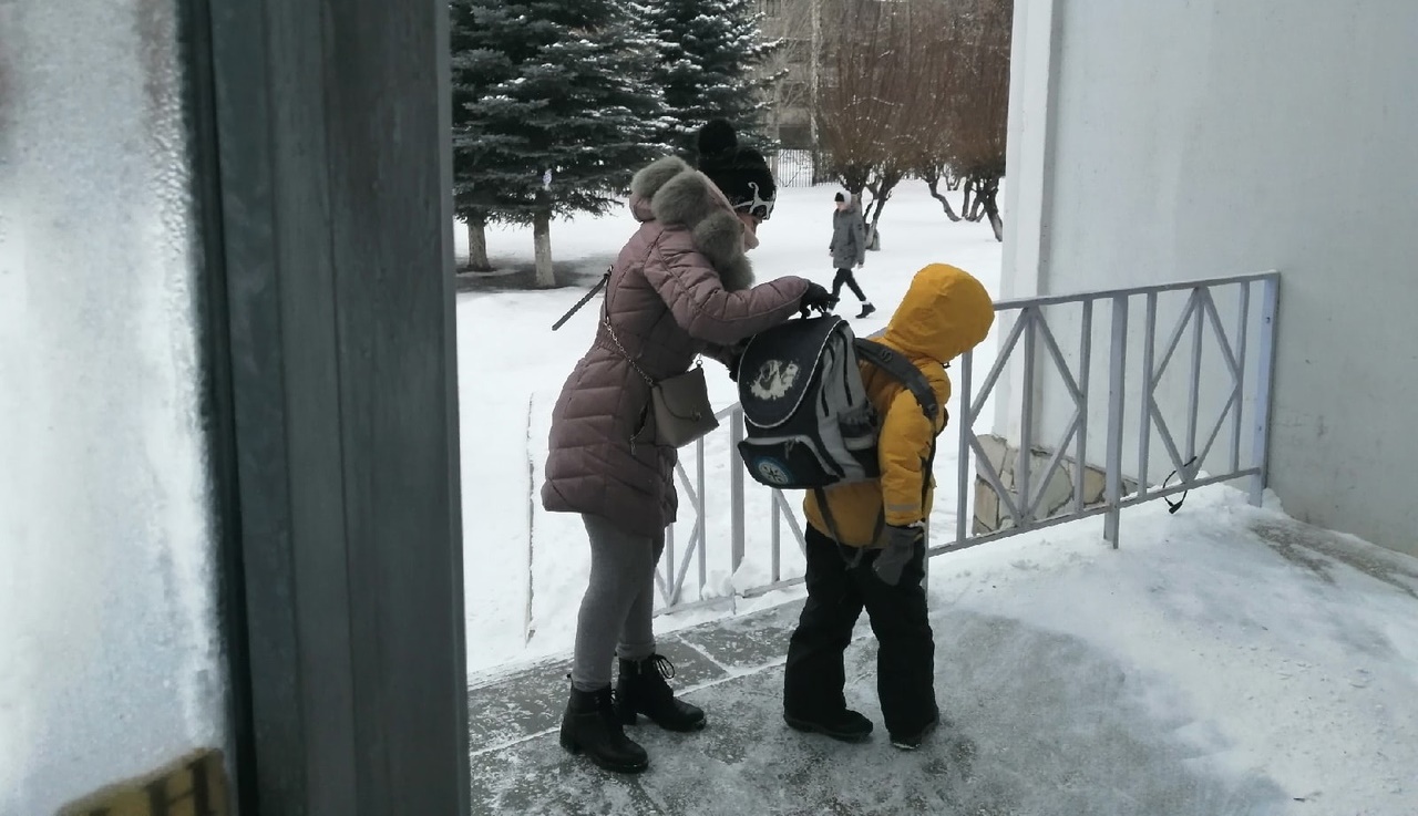 В Челябинской области школьникам продлили каникулы на два дня