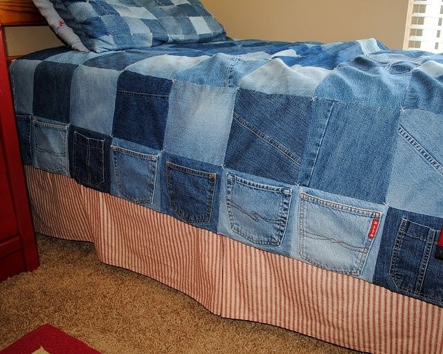    !✂ ✂ ✂   ,    -     !