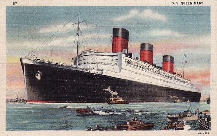 Открытка с лайнером Queen Mary/ Фото: pinterest.com