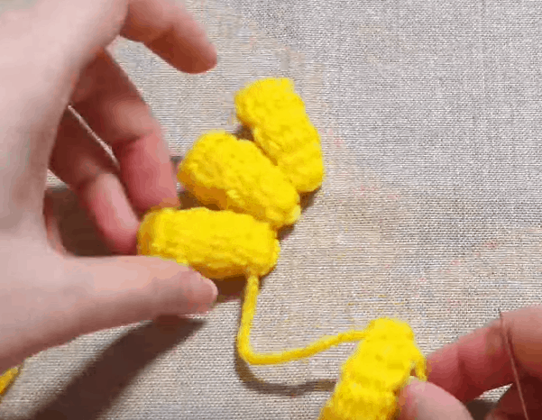 Объемный декор при помощи расчески: необычно, просто и красиво Объемный декор при помощи расчески: необычно, просто и красиво вящание на расческе,объеное вязание,рукоделие