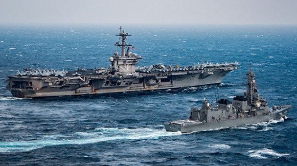 Ударная группа кораблей США "пропала" на пути к Корейскому полуострову
