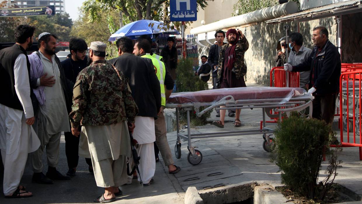 Мощный взрыв прогремел возле школы в Кабуле
