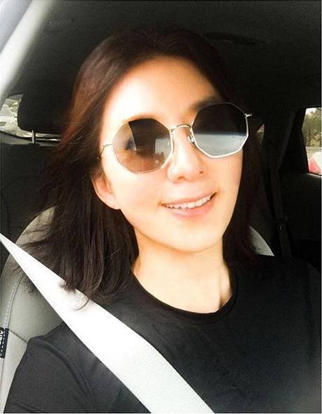 Знаменитости, которые выглядят не по годам молодо Знаменитости, которые выглядят не по годам молодо