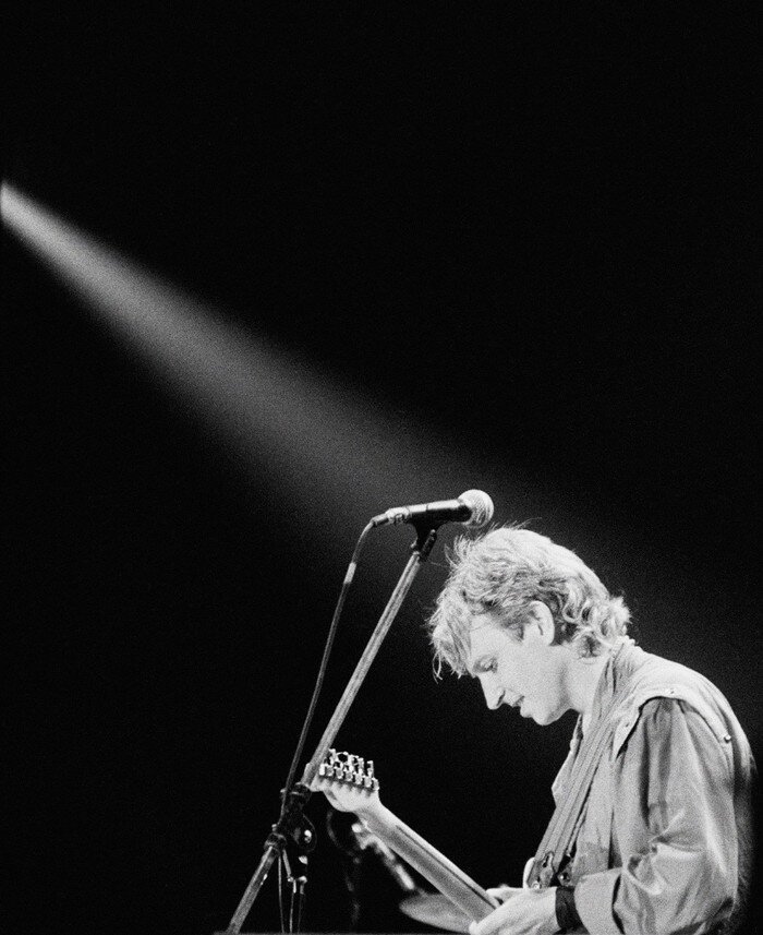 Фотограф, сделавший карьеру скрытой съёмкой на рок-концертах Фотограф, сделавший карьеру скрытой съёмкой на рок-концертах фотография