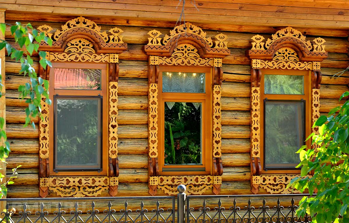 деревянная резьба на окнах