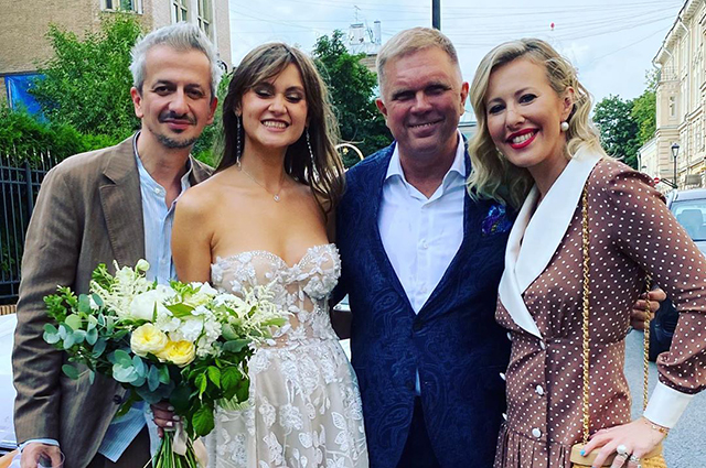"Летописец Путина" Андрей Колесников женился на молодой возлюбленной Звездные пары