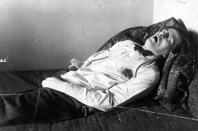 Поэт Владимир МаяковскииМ† после самоубииМ†ства. Москва, 1930 год. история, события, фото