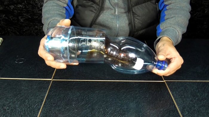 Как из пластиковых бутылок сделать мощный пылесос 12 В пылесоса, можно, бутылки, отверстия, Затем, необходимо, чтобы, донышках, провода, через, нужно, отверстие, двигателя, проделываются, горловину, вставляется, термоклеем, перфорацией, крышке, лопасти