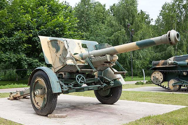 Японская полевая и самоходная артиллерия в противотанковой обороне