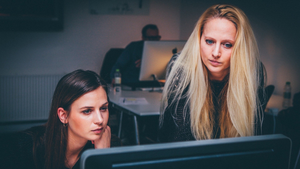 Где учиться, работать и как развиваться: все о профессии режиссер монтажа Где учиться, работать и как развиваться: все о профессии режиссер монтажа Общество