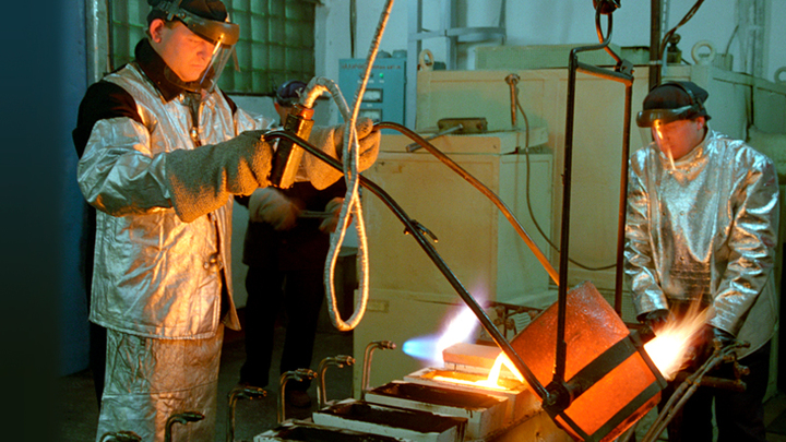 ТРИ УРОКА ДЛЯ РОССИИ: ЗОЛОТО, НЕФТЬ И ОТСТАВКА НАБИУЛЛИНОЙ