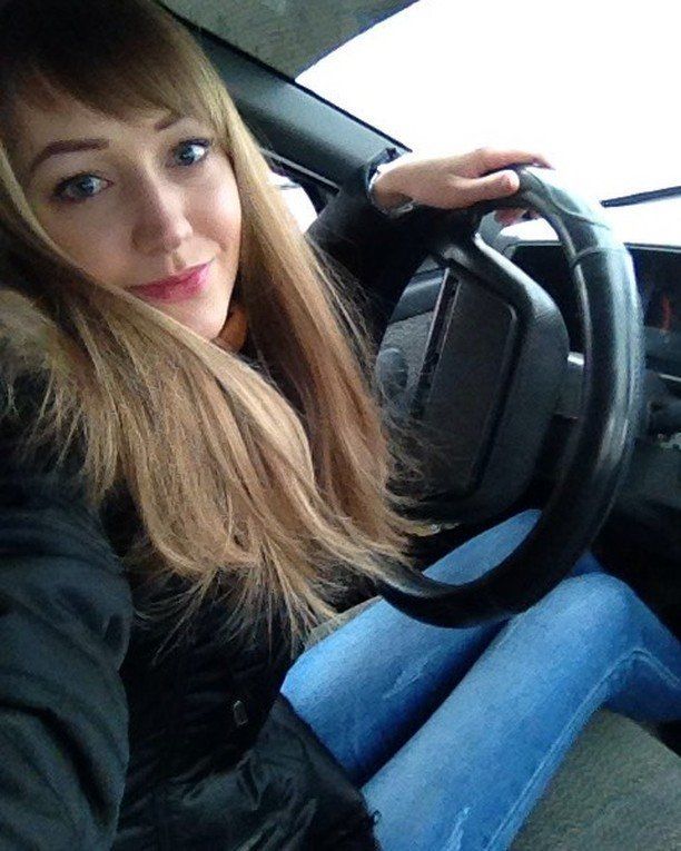Героические девушки за рулем российских авто авто и мото,автоновости,автоюмор