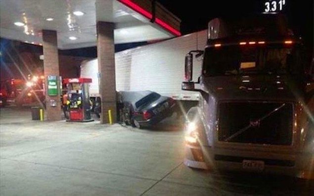 Дорога может преподнести гораздо больше сюрпризов, чем кажется: 44 фотодоказательств Дорога может преподнести гораздо больше сюрпризов, чем кажется: 44 фотодоказательств авто и мото,автоновости