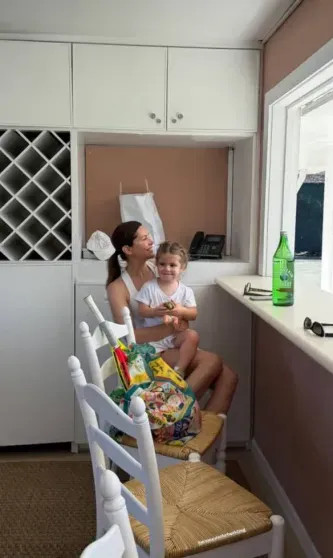 В сети появилось редкое фото 13-летней дочери Романа Абрамовича и Даши Жуковой Жукова, Абрамович, Жуковой, дочерью, Ставрос, замуж, вышла, миллиардеров, Абрамовича, миллиардера, дочери, младшей, появился, сыновей, конце, Александр, Филипп, который, появилось, помимо