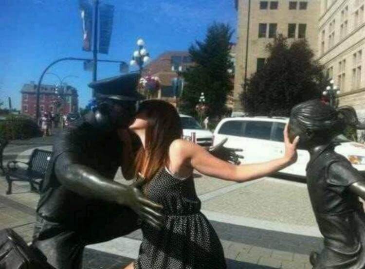 Как фотографии с памятниками, сделать незабываемыми: 28 примеров 