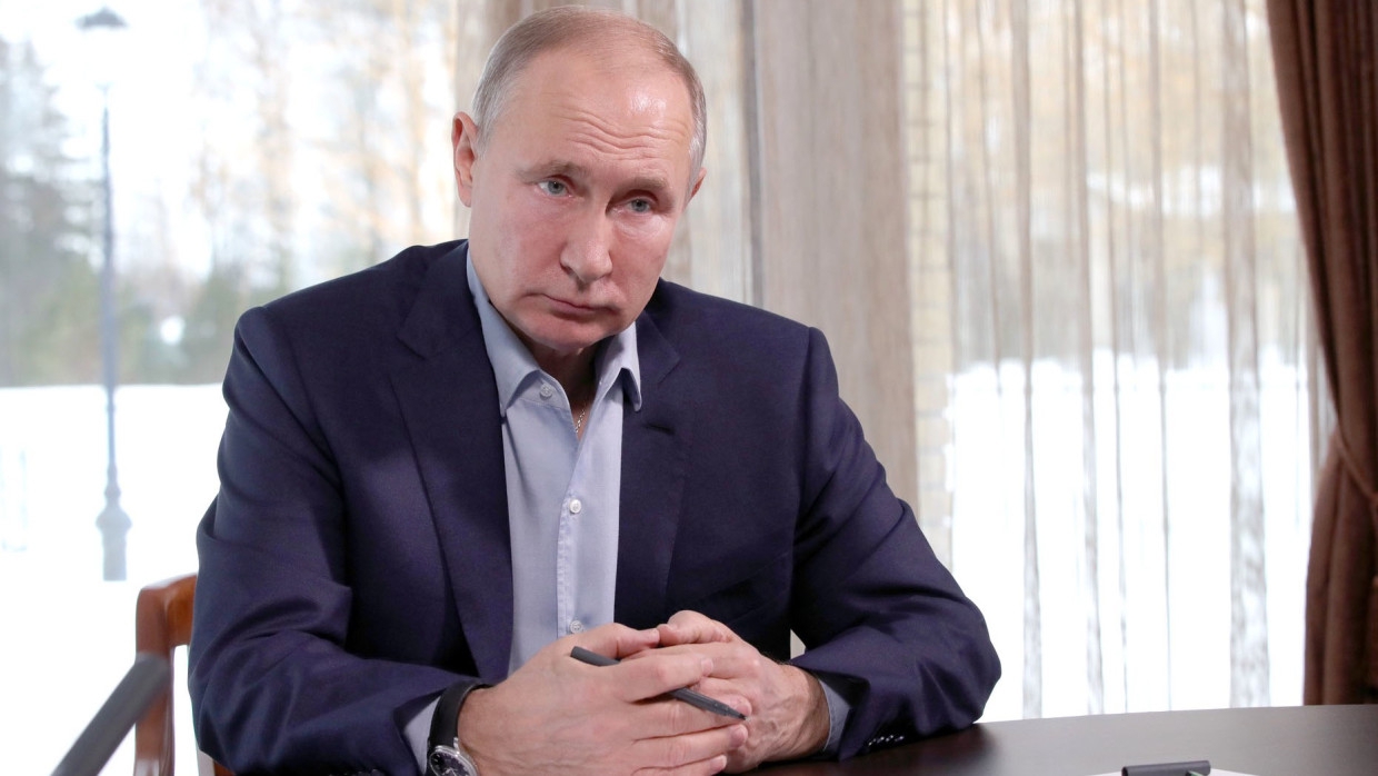 Путин положительно оценил идею введения в школах России должности советника по воспитанию