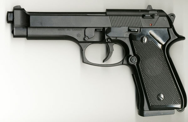 Пистолет Beretta 92