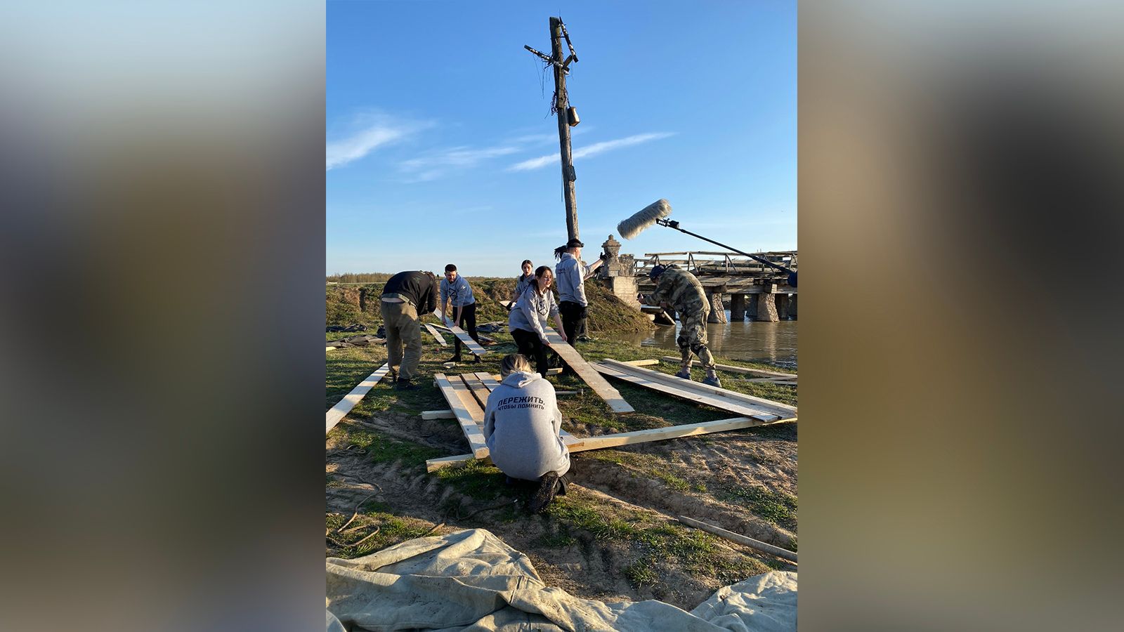 Тиктокеры в новом выпуске шоу «Пережить, чтобы помнить» прошли испытания с пушками