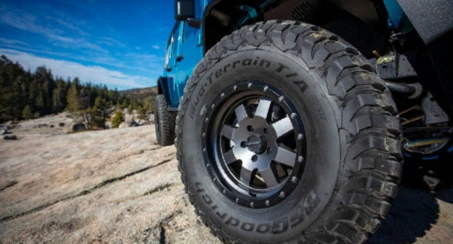 Подготовленный к суровому бездорожью Jeep разыграют в лотерею