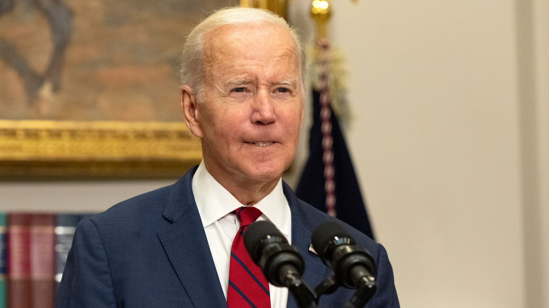 WSJ: США теряют нефтяную подушку безопасности по плану Байдена