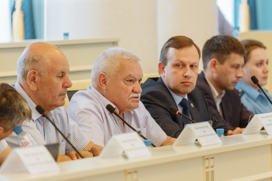 В областной Думе в рамках публичных слушаний обсудили исполнение бюджета региона за 2022 год
