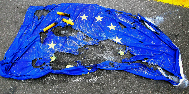 Украина после развала СССР осталась с таким наследием, которое позволяло все 30 лет «незалежности»...