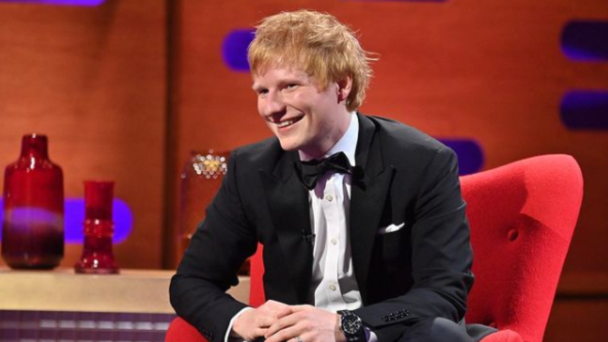 Британский певец Эд Ширан пообещал провести концерты из дома из-за заражения коронавирусом