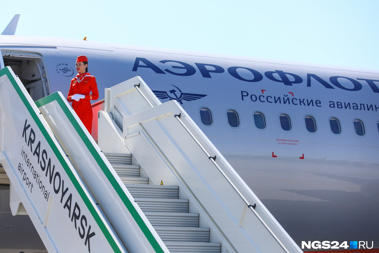 Самолёт, летевший из Москвы в Красноярск, экстренно сел в Тюмени. Пассажиру стало плохо