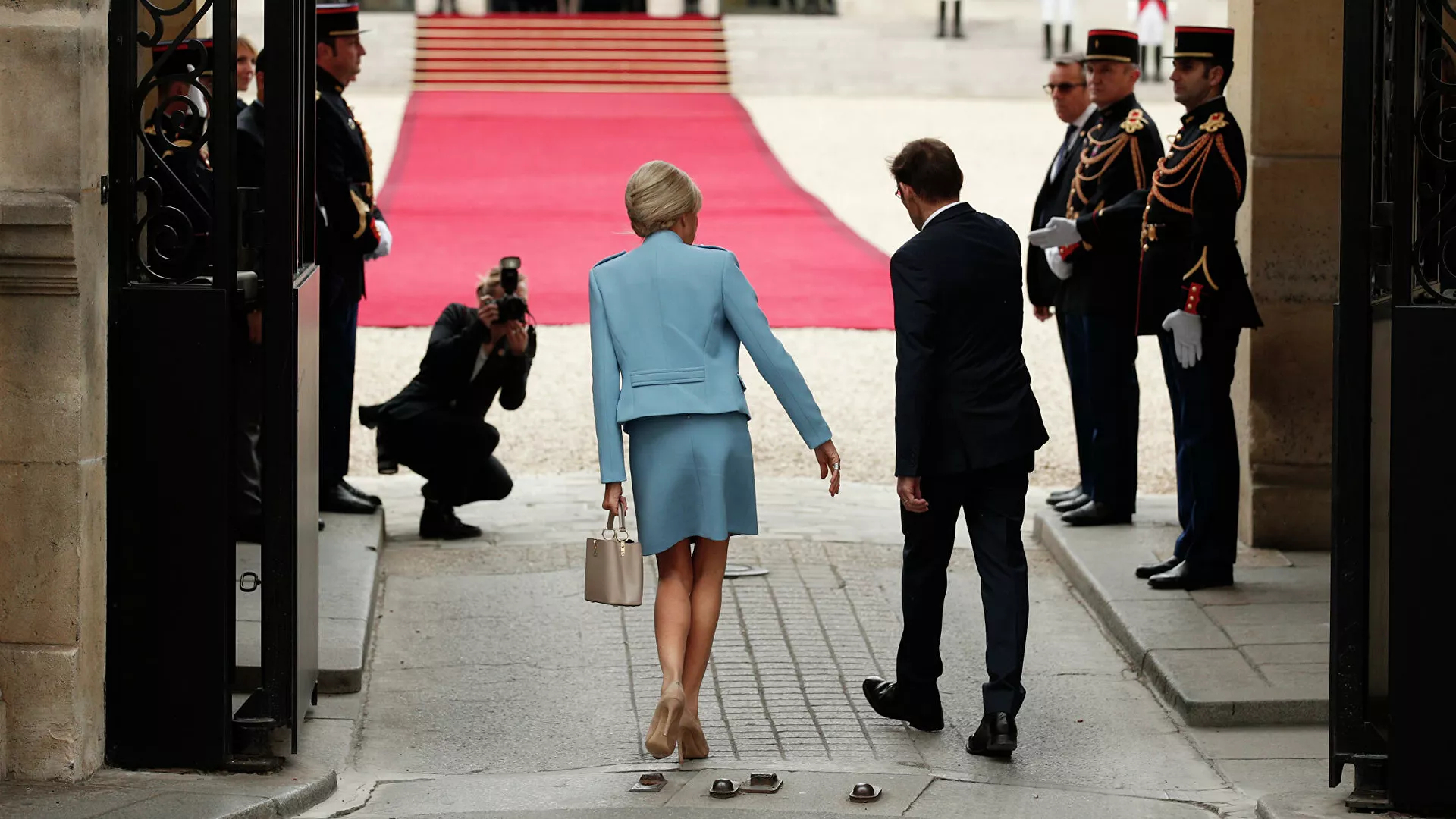 Брижит Макрон в Елисейском дворце  - РИА Новости, 1920, 28.12.2021