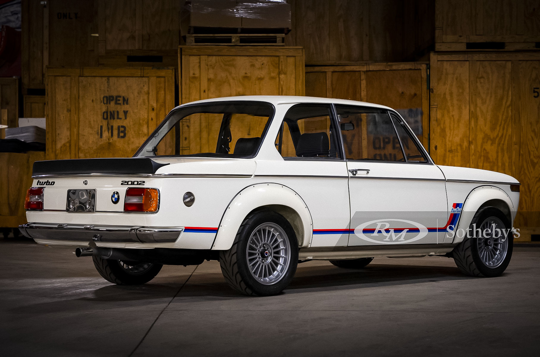 Редкий 47-летний BMW Turbo пустят с молотка за 10 миллионов рублей Редкий 47-летний BMW Turbo пустят с молотка за 10 миллионов рублей Новости