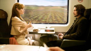 Жить с людьми — это как в купе ехать