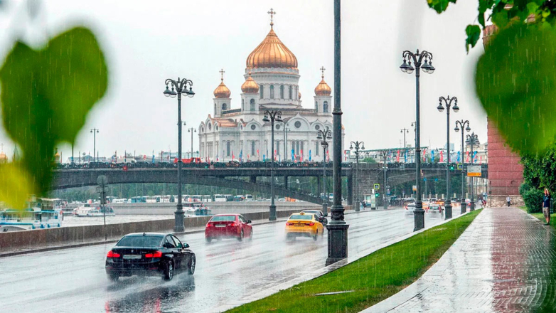 Кратковременный дождь и гроза ожидаются в Москве 1 августа