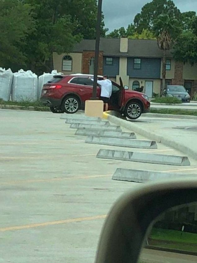 Дорога может преподнести гораздо больше сюрпризов, чем кажется: 44 фотодоказательств Дорога может преподнести гораздо больше сюрпризов, чем кажется: 44 фотодоказательств авто и мото,автоновости