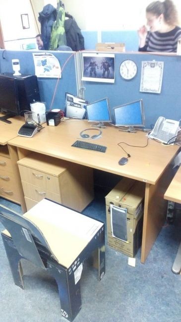 Когда вышел из отпуска и вспомнил с кем ты работаешь