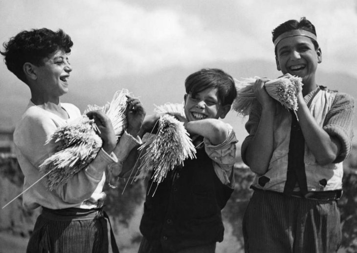 Редкие исторические фотографии: Как делали макароны в начале 20 века Редкие исторические фотографии: Как делали макароны в начале 20 века