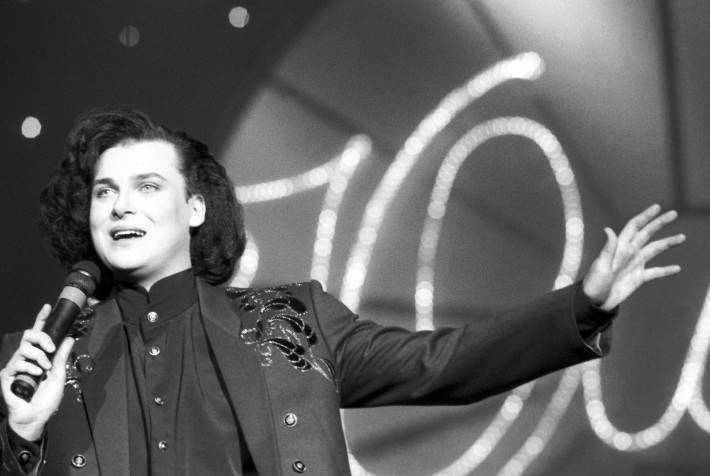 «Очень виновата»: звезда 90-х Анастасия призналась, почему дважды вышла замуж за бывшего мужа «Очень виновата»: звезда 90-х Анастасия призналась, почему дважды вышла замуж за бывшего мужа Шоу-бизнес