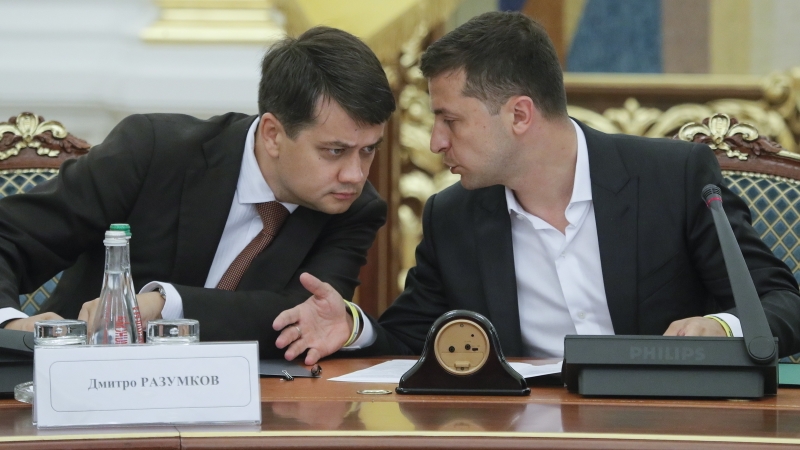 Спикер Верховной рады Украины отвесил Зеленскому публичную «оплеуху»