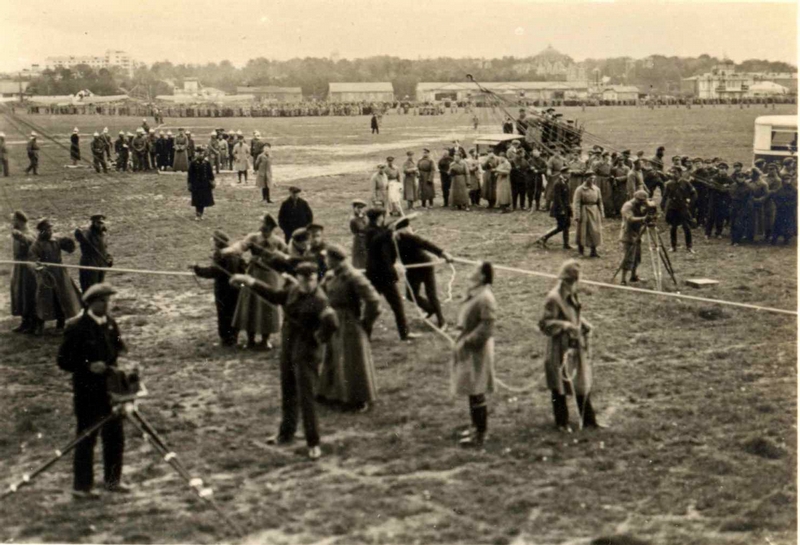 Немецкий дирижабль «Граф Цеппелин» в Москве в 1930 году Дальние дали