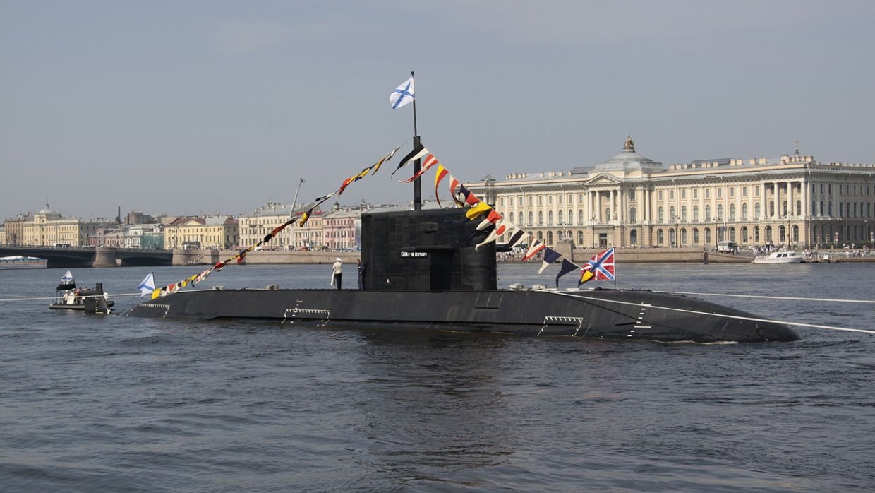 Прорывная субмарина: военный эксперт оценил подлодки проекта 677 «Лада»