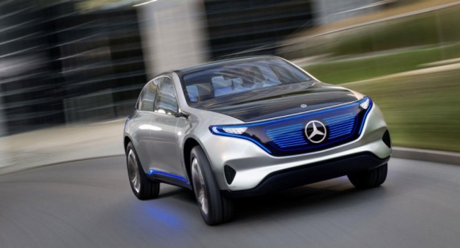 Бензин против электричества: Mercedes-Benz S-класса сравнили в дрэге с EQS Автомобили