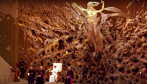 Темные секреты конференц-зала Папы Римского