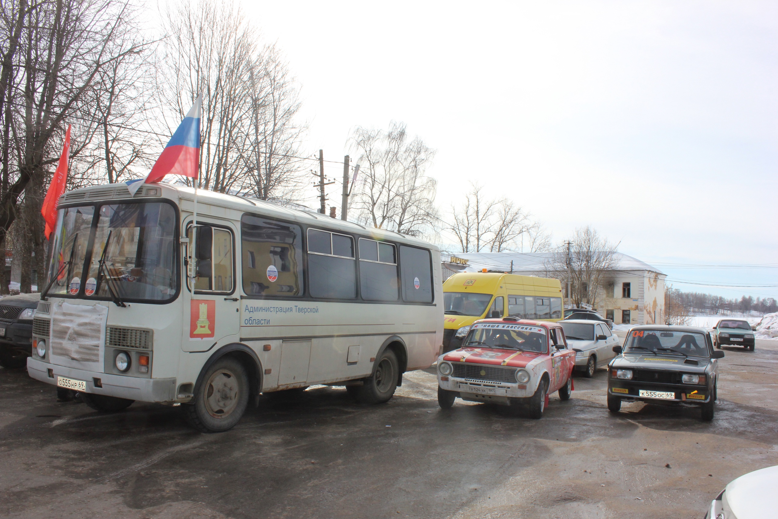 В Бологое прошёл автопробег в поддержку Президента и спецоперации на Украине