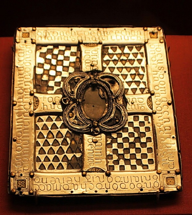 Ирландский религ. манускрипт 750 г.