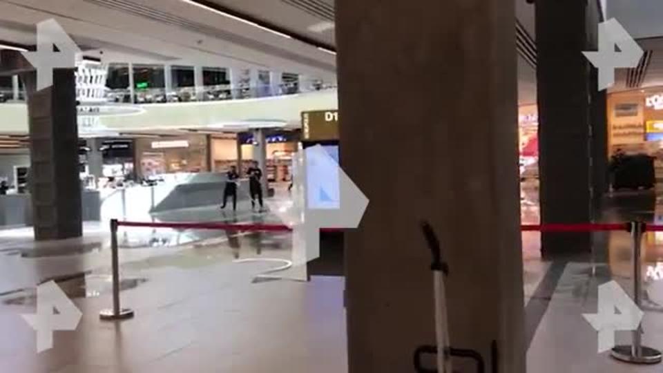 Видео: торговый центр на Проспекте мира затопило