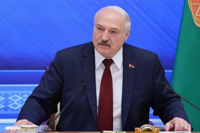 Лукашенко попросил чиновника «не ругаться матом»