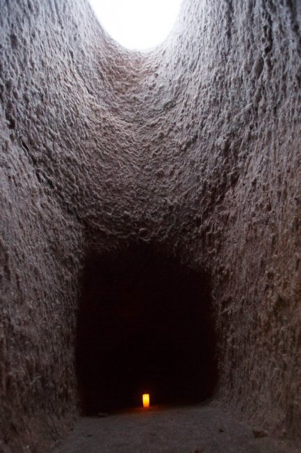      (2 )