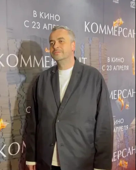 Аглая Тарасова, Александр Петров с женой, Сергей Бурунов и Елизавета Базыкина посетили премьеру фильма 