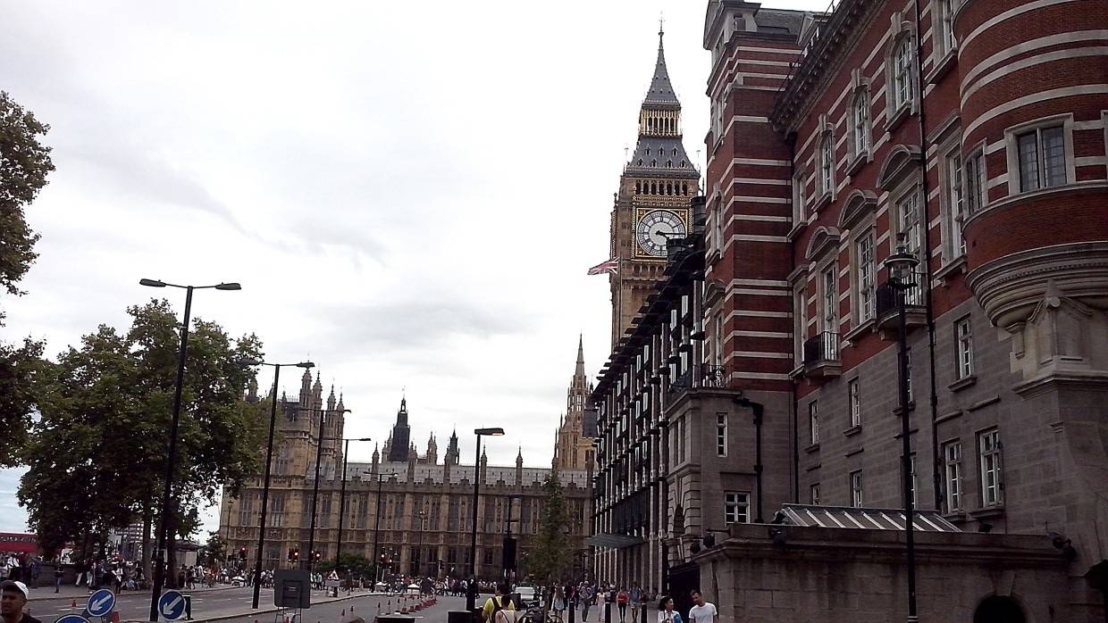 Читатели Daily Express вступились за Россию после слов главы МИД Британии о мигрантах